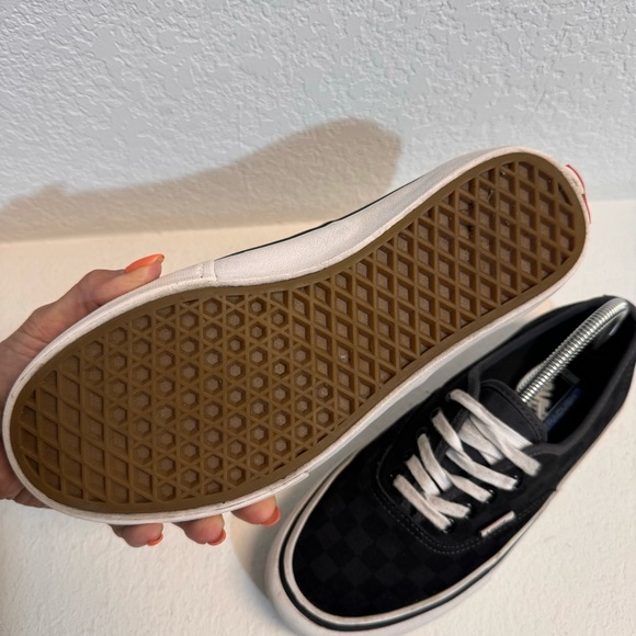 Vans Black Gray Checkered Classic Low Ultracush Mens 8 - Picture 7 of 12